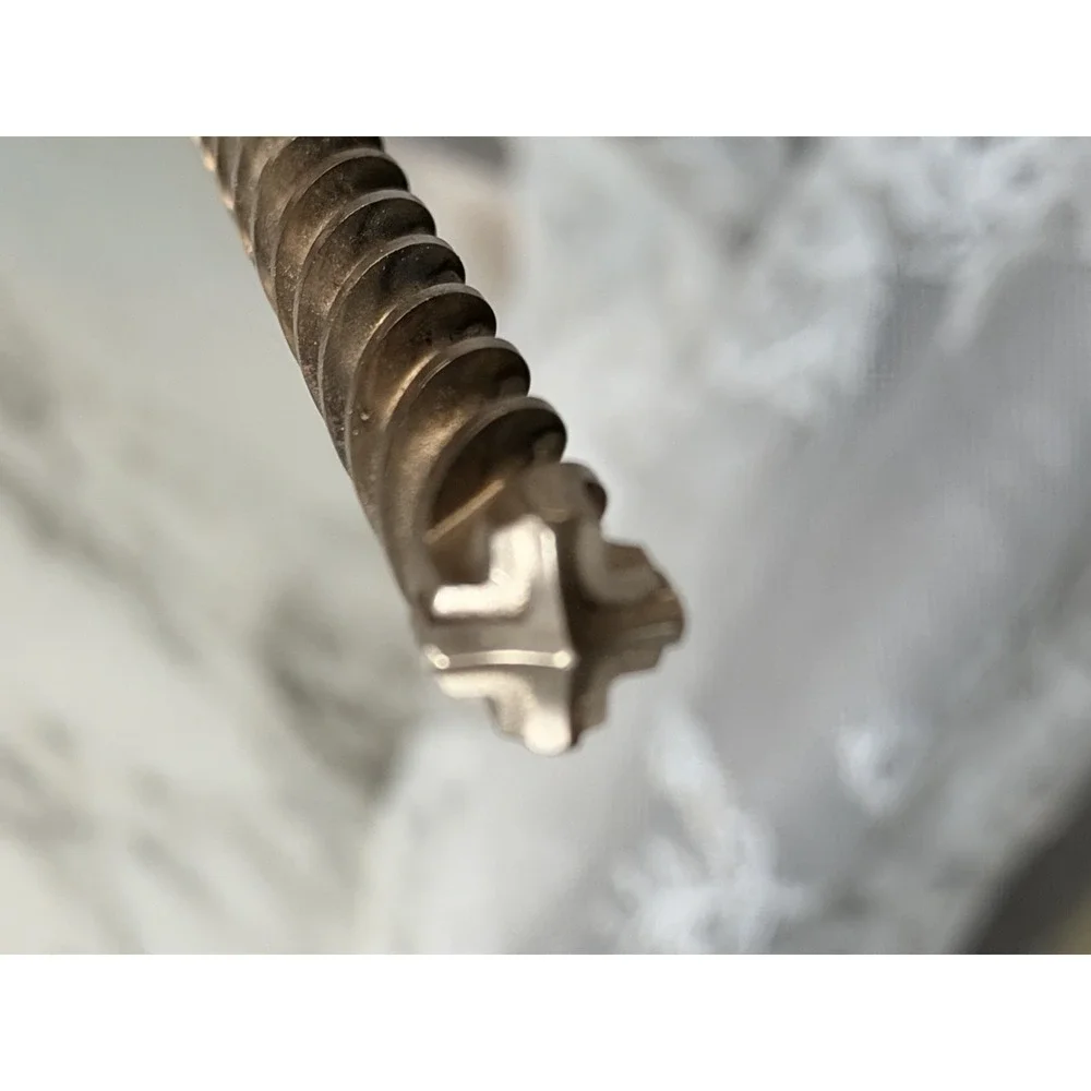 New Milwalkee Concrete W/ Rebar Drill Bit~1/2 x 22